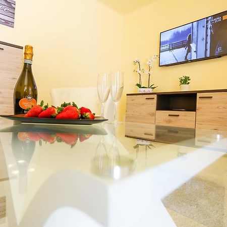 포솜브로네 Casa Filippini B&B 외부 사진