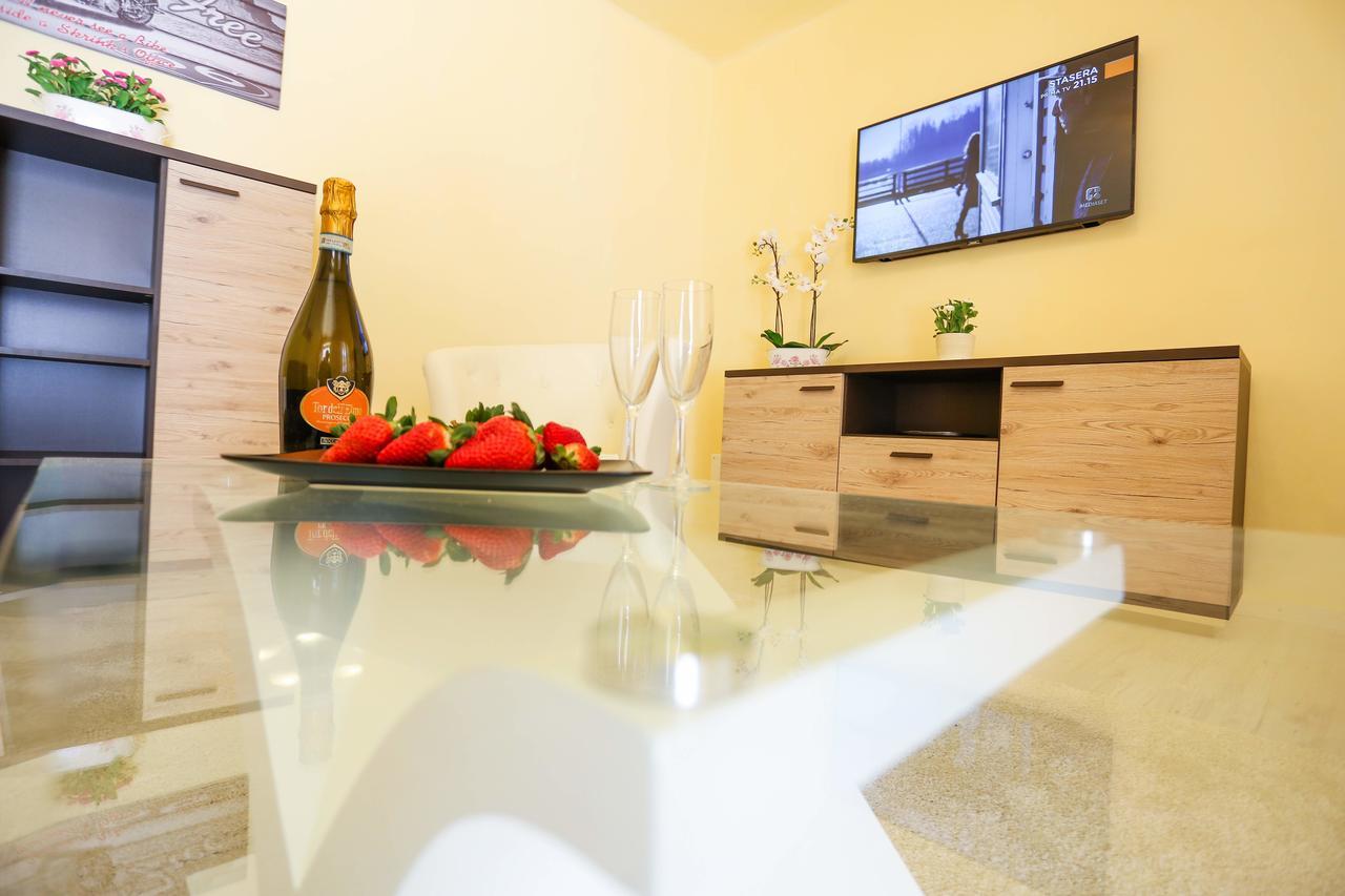 포솜브로네 Casa Filippini B&B 외부 사진